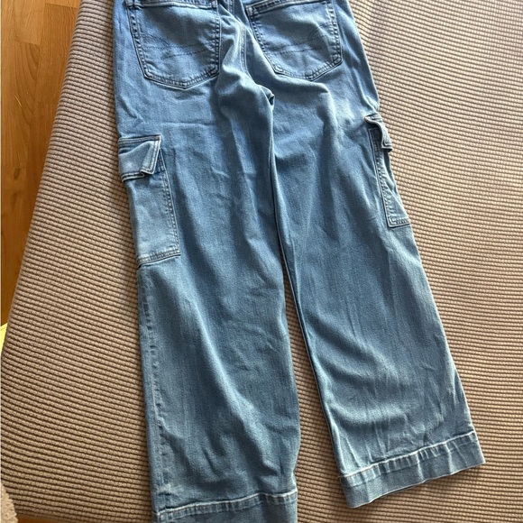 American Eagle Outfitters Light Blue Wide Leg Jeans - Picture 5 of 6